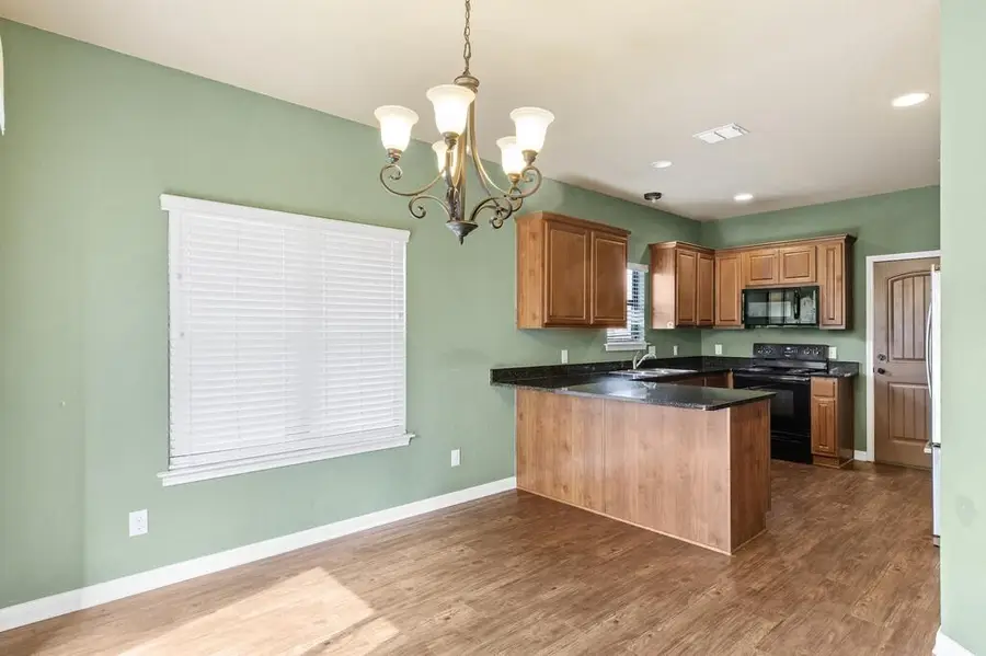 510 Mueller St #15, Fredericksburg, TX 78624 - #3