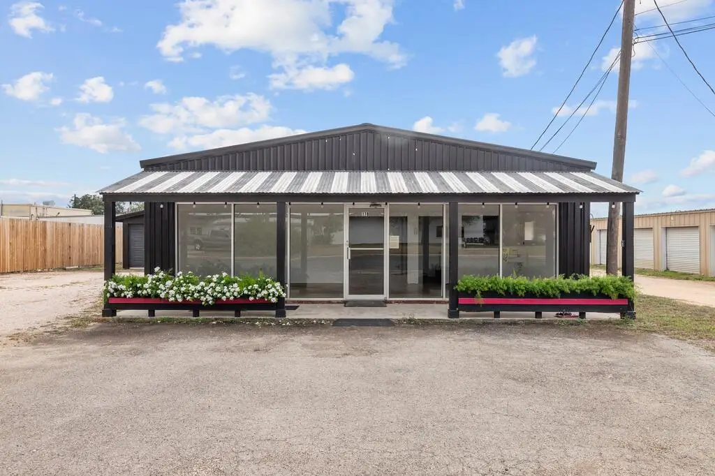 178 Industrial Loop, Fredericksburg, TX 78624 - #1