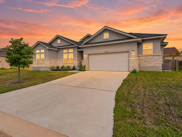 104 Madrona Lane, Fredericksburg, TX 78624