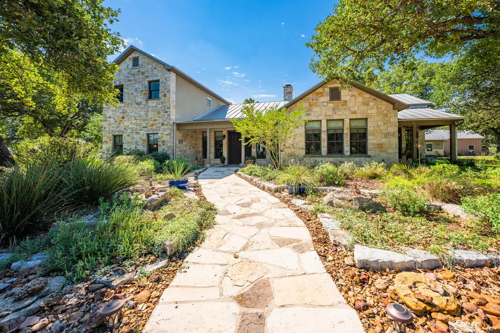 327 S Stag Trail, Fredericksburg, TX 78624 - #1