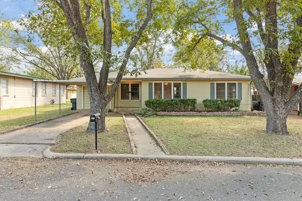 605 N Pine St, Fredericksburg, TX 78624