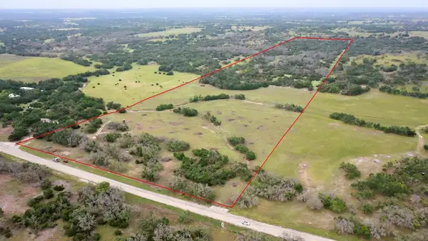 2205 NW Fm 479, Harper, TX 78631