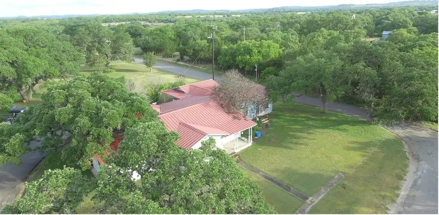 1519 Mesquite St, Blanco, TX 78606 - #3