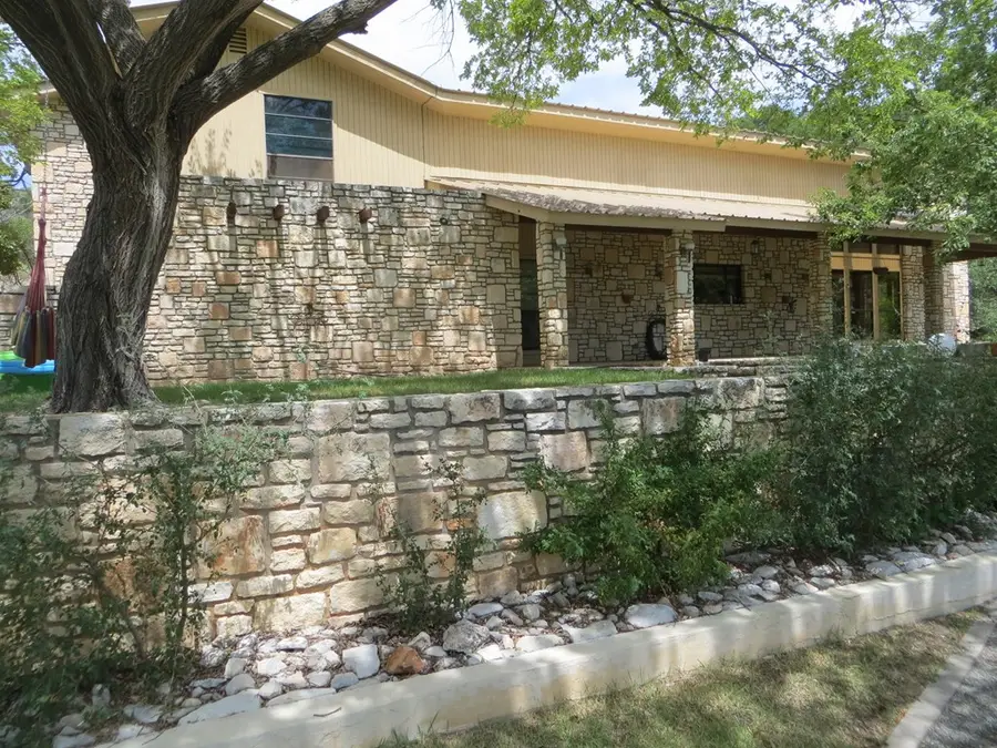 507 NW Jo Lynn, Junction, TX 76849 - Image #2