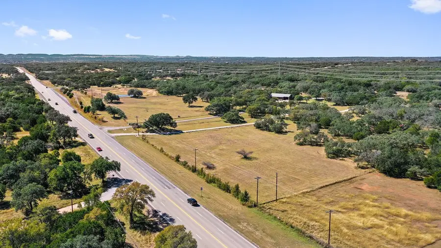 2633 N Us Hwy 281, Johnson City, TX 78636 - #2