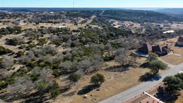 327 W Cypress Estates Parkway, Ingram, TX 78025