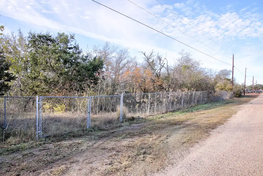 00 W Dian Dr, Harper, TX 78631 - Image #3