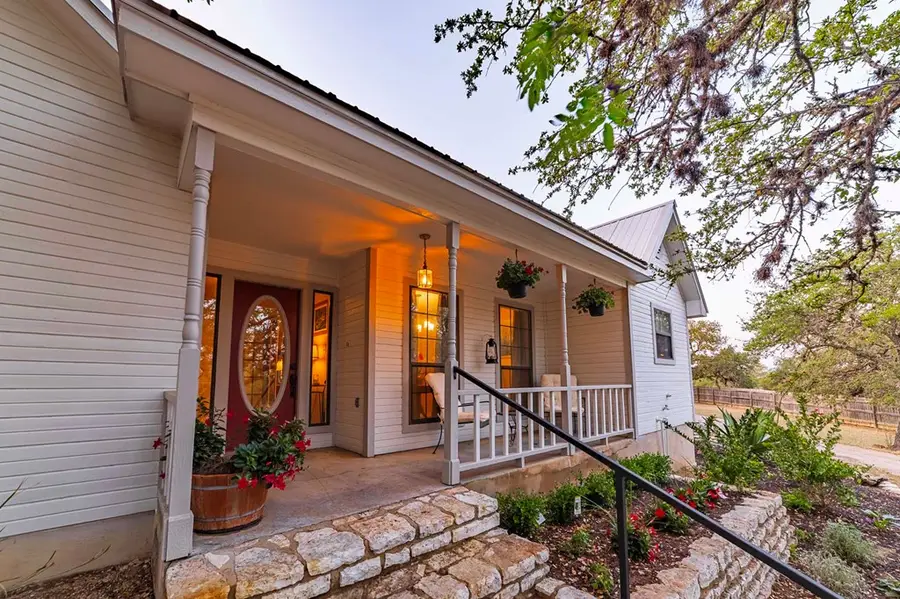 441 S Stonegate Dr., Johnson City, TX 78636 - #2