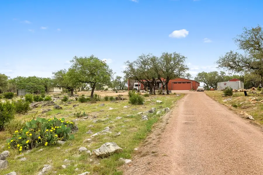 456 River View Dr, Johnson City, TX 78636 - Image #2