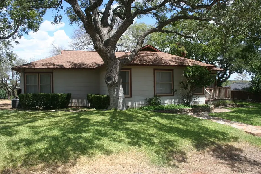 1224 N Garfield Ave, Mason, TX 76856 - Image #2