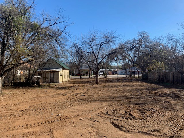 1111 Ford St, Llano, TX 78643 - Image #2