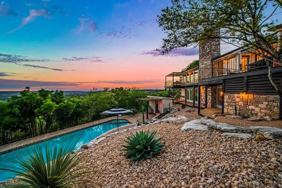 2105 Bluff Ridge Dr, Kerrville, TX 78028 - Image #2