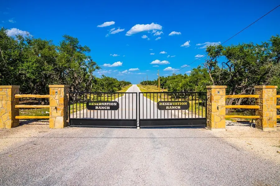 375 SW Nott Branch Rd, Harper, TX 78631 - Image #2