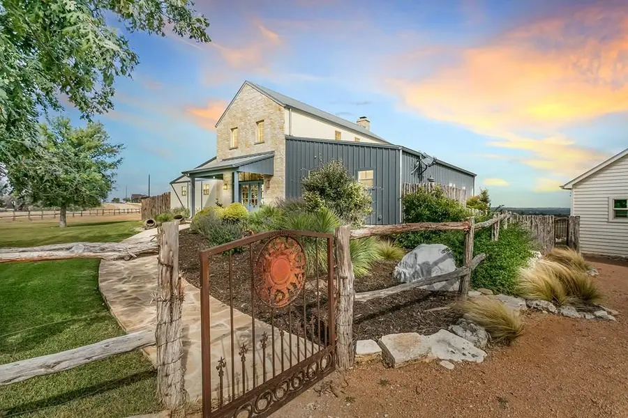 102 Scenic Outlook Trail, Fredericksburg, TX 78624 - #3