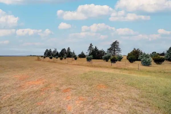 106 SE Baurenhof Ct., Fredericksburg, TX 78624