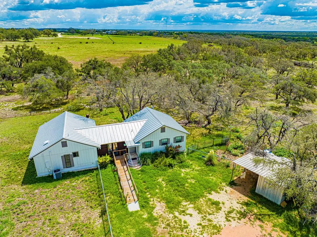 446 Mosel Rd, Harper, TX 78631 - Image #1