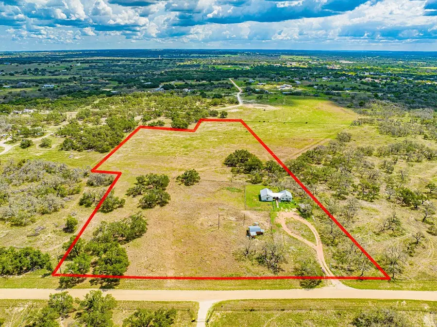 446 Mosel Rd, Harper, TX 78631 - Image #2