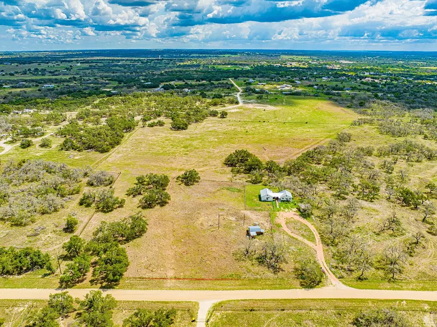 446 Mosel Rd, Harper, TX 78631 - Image #3