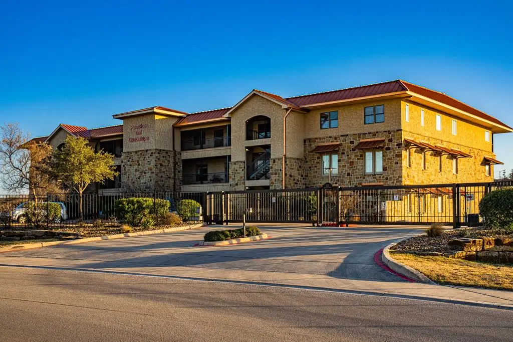 521-1205 Guadalupe St, Kerrville, TX 78028 - Image #1