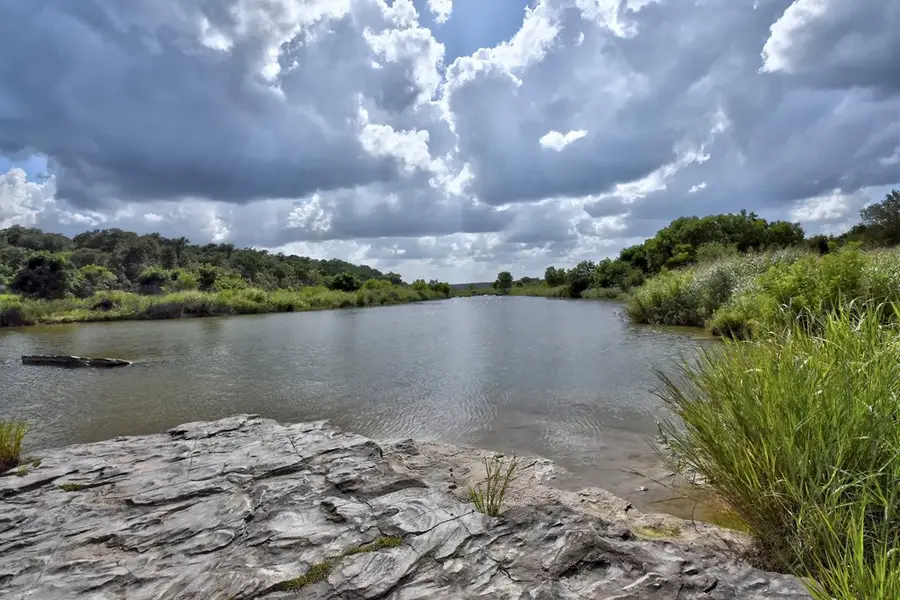 560 Cactus Trail, Johnson City, TX 78636 - Image #2