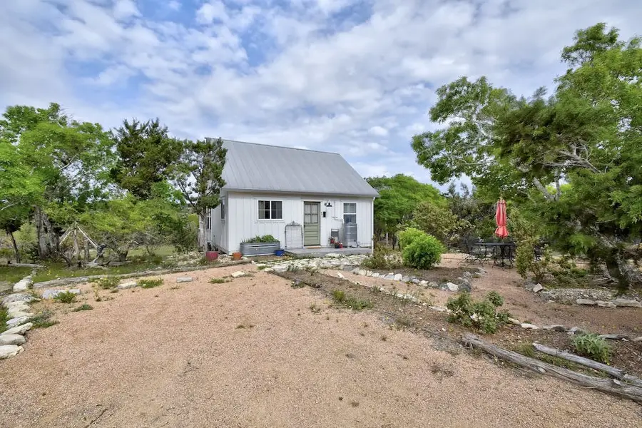 421 White Ranch Rd, Blanco, TX 78606 - #2