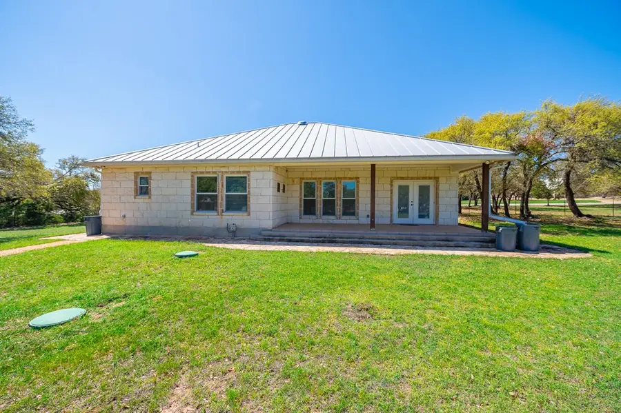 1038 Cielo Springs Dr, Blanco, TX 78620 - Image #3