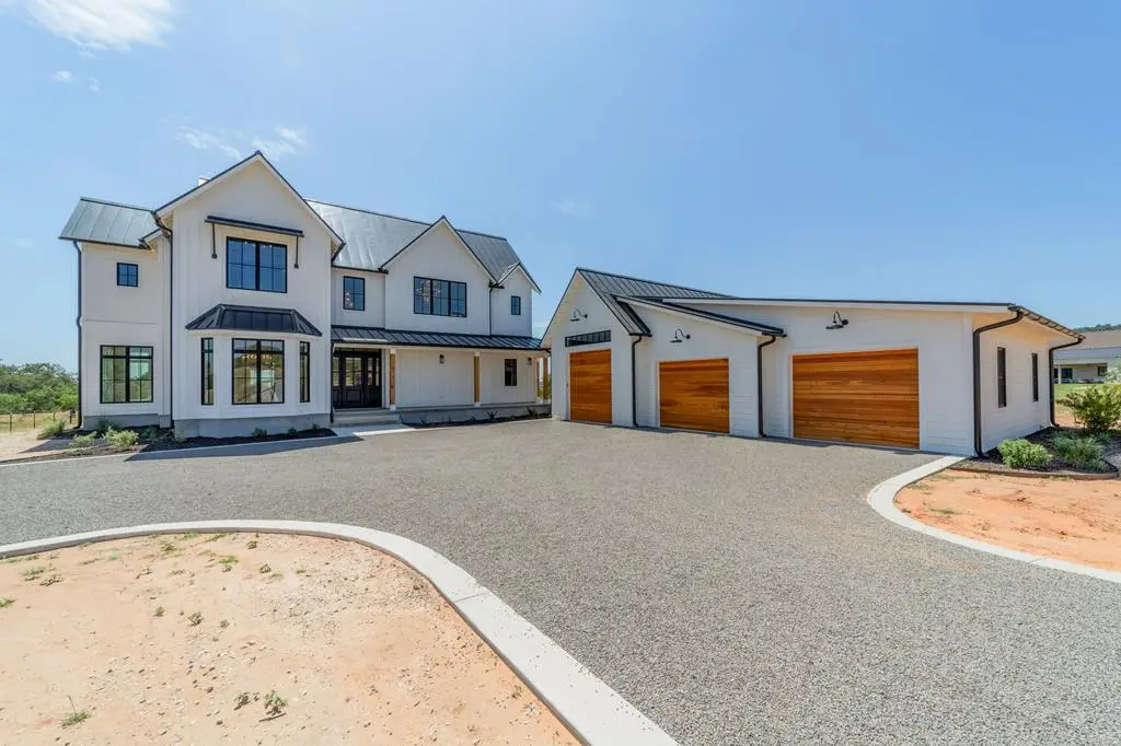 324 Klenin Place, Fredericksburg, TX 78624 - Image #1