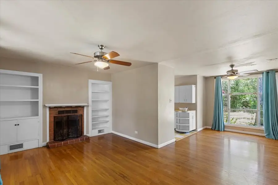 812 Pecan St, Blanco, TX 78606 - #2