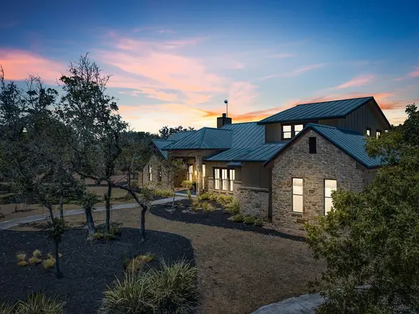 97 Sister Creek, Comfort, TX 78013