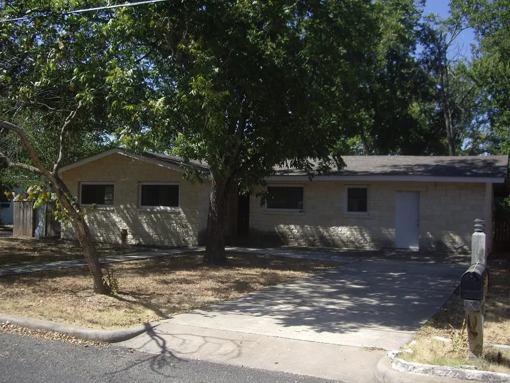 415 E Orchard St, Fredericksburg, TX 78624 - Image #1