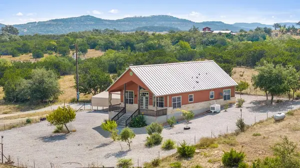 3335 Rolling Hills Rd., Blanco, TX 78606