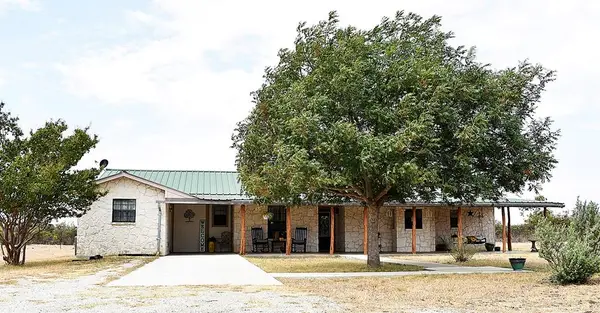 8400 Maner Rd, Harper, TX 78631