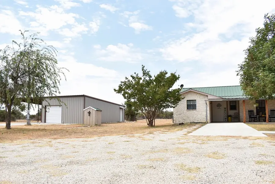8400 Maner Rd, Harper, TX 78631 - Image #3