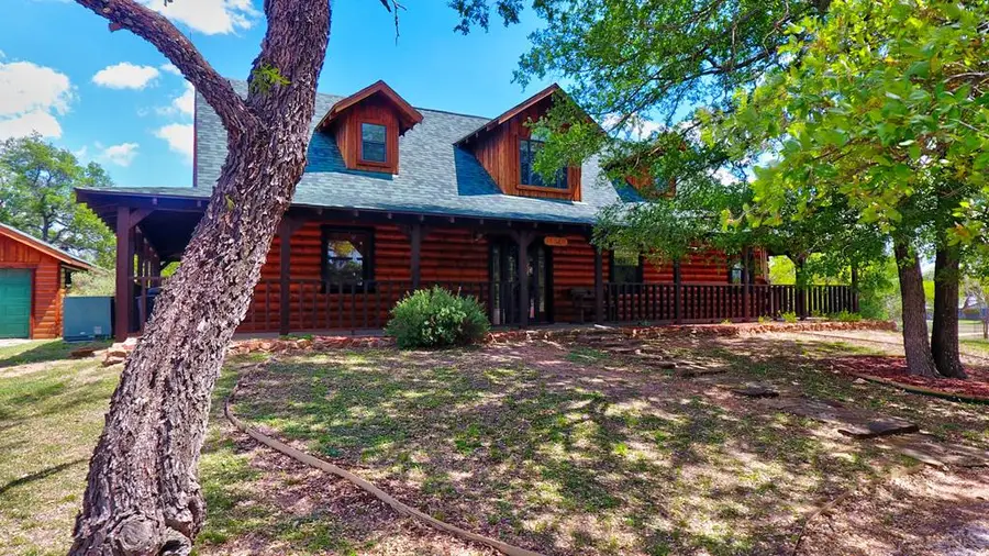 122 E Riverside Dr, Llano, TX 78643 - Image #3