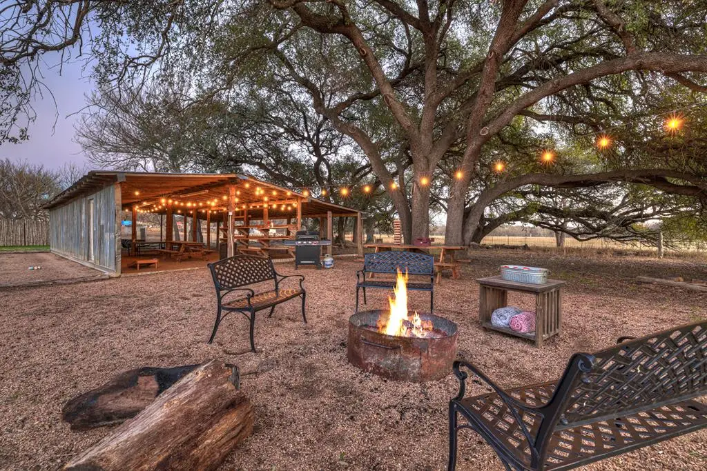 496 Ranch Rd 1631, Fredericksburg, TX 78624 - Image #1