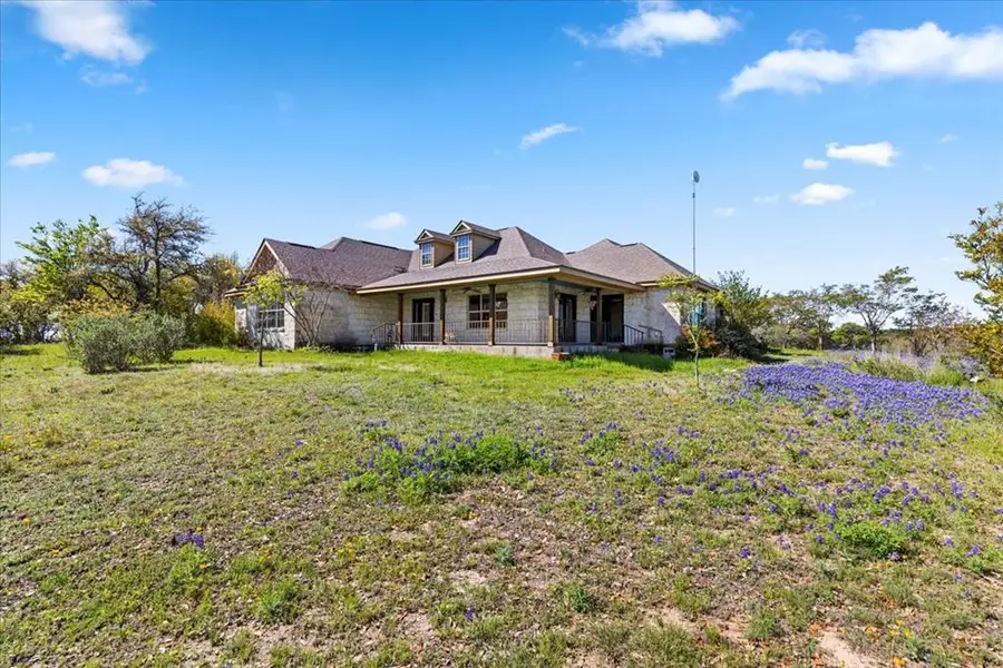300 Logans Way, Blanco, TX 78606 - #2