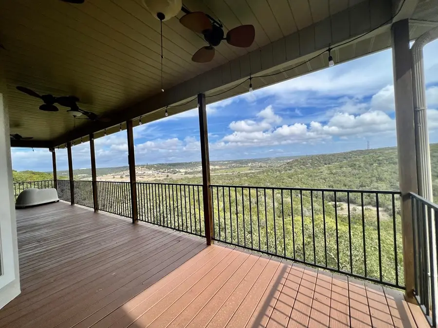 2109 N Summit Crest Dr, Kerrville, TX 78028 - Image #2
