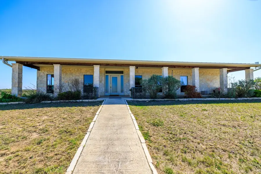 124 Oehler Rd, Mountain Home, TX 78058 - Image #3