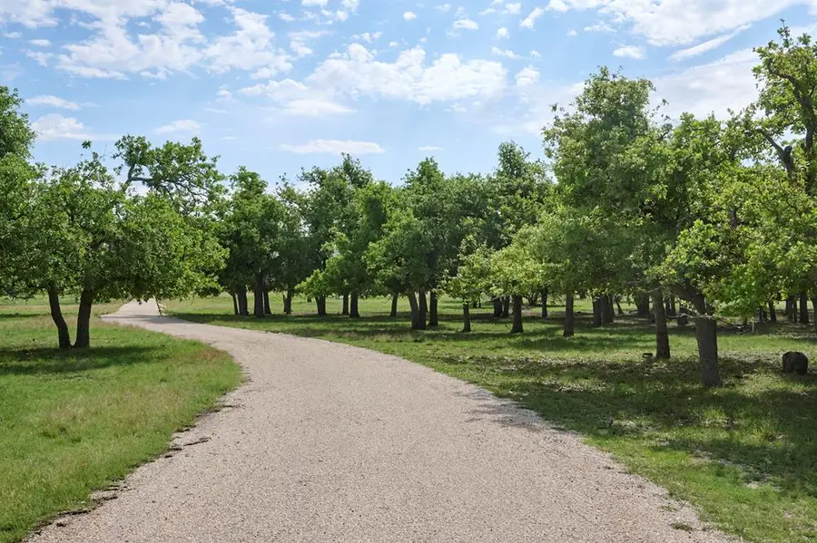 11470 N Us Hwy 87, Fredericksburg, TX 78624 - Image #3