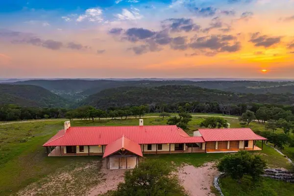 24600 N State Hwy 16, Kerrville, TX 78028