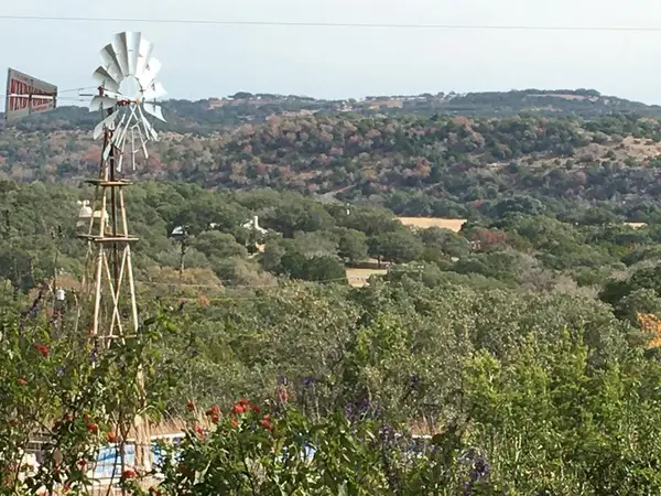 981 Lonesome Loop, Blanco, TX 78606