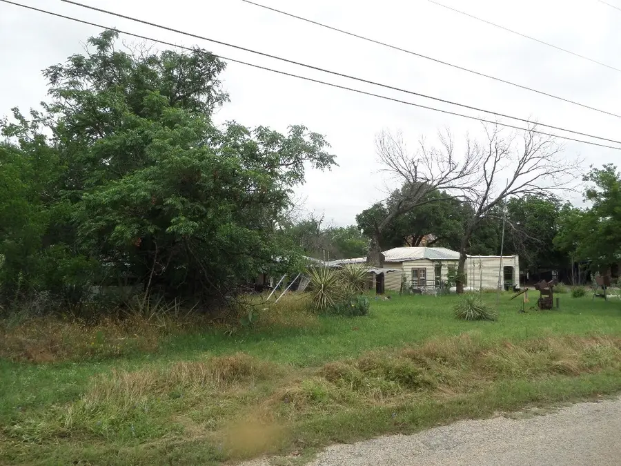 310 Broad St, Mason, TX 76856 - Image #2