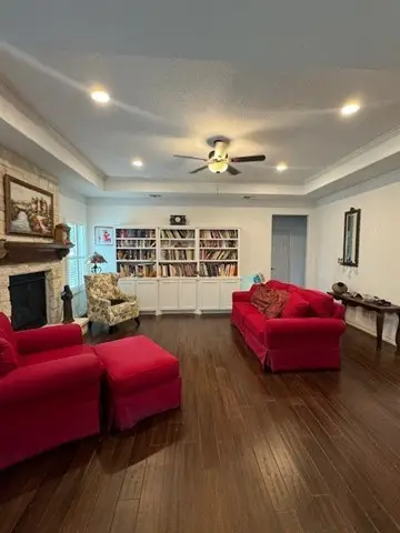 717 Darlington Dr, Fredericksburg, TX 78624 - Image #3