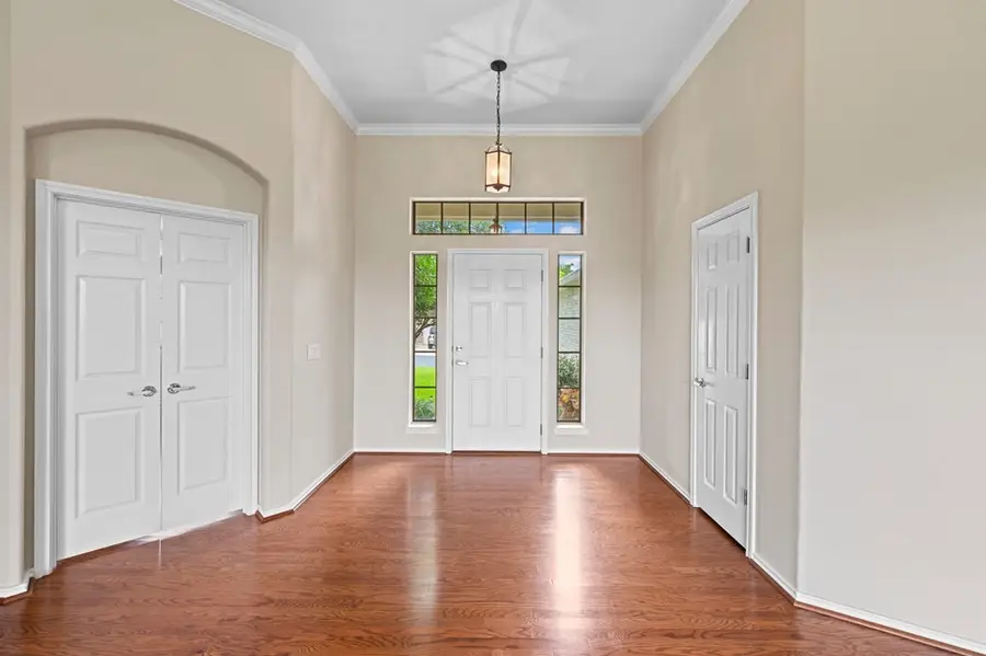 116 Songbird Dr, Fredericksburg, TX 78624 - Image #2