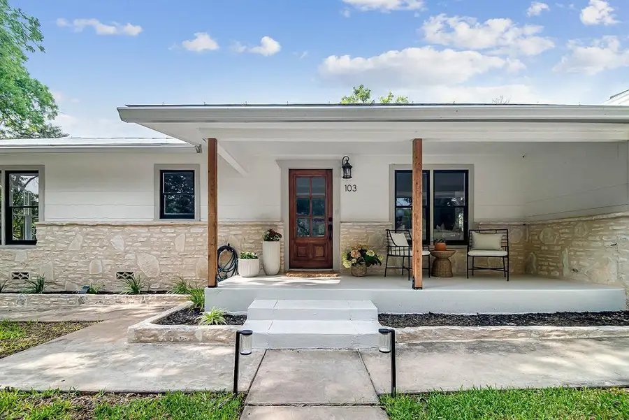 103 Smith Rd, Fredericksburg, TX 78624 - Image #2