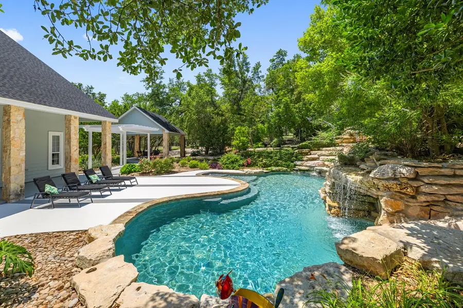 7773 Middle Creek Rd, Blanco, TX 78606 - #2