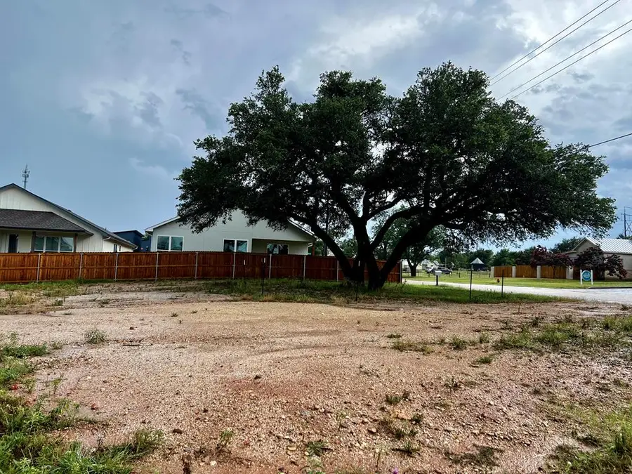 713 Cirrus Lane, Fredericksburg, TX 78624 - Image #2