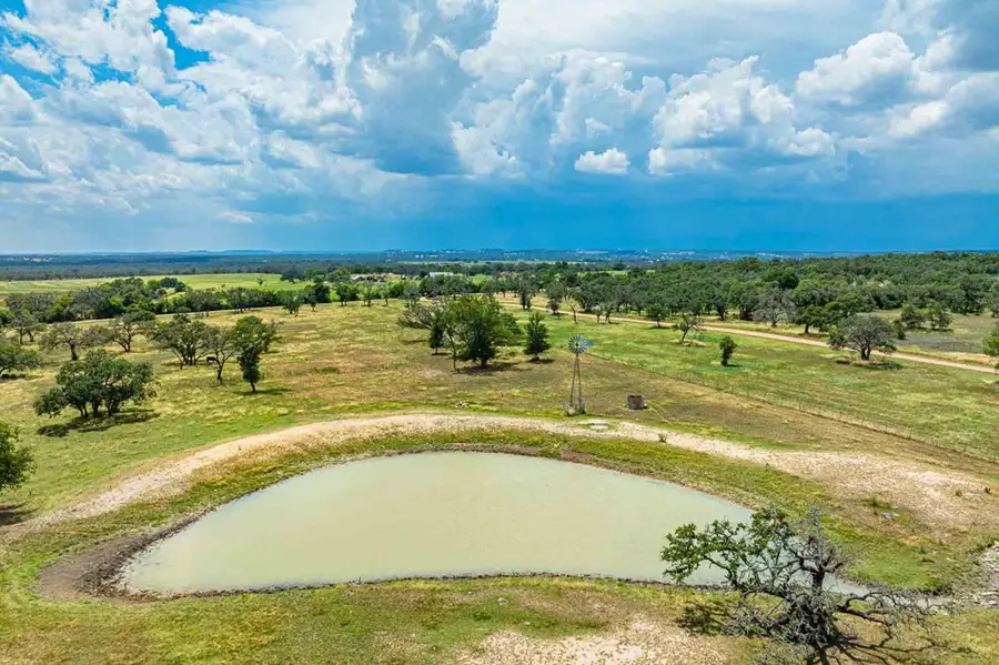 538 Malone Trl, Fredericksburg, TX 78624 - Image #3