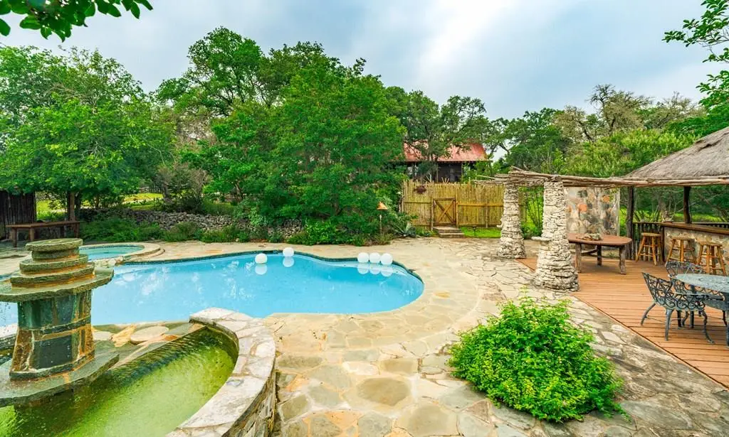 1218 Oakwood Loop, Wimberley, TX 78676 - Image #1