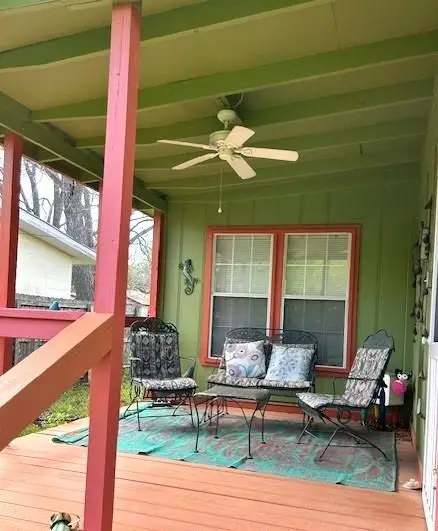 112 Pecan St, Blanco, TX 78606 - Image #2